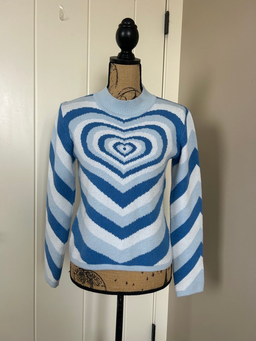 Cider Blue and White Optical Heart Pattern Y2K Knit Sweater Size S